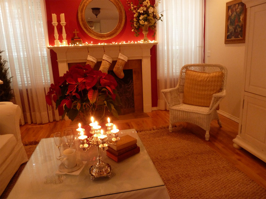 Happy Holidays from Almine